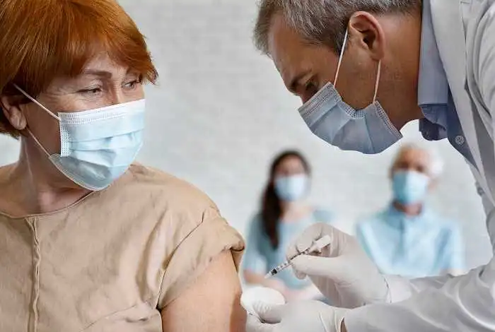 FDA myöntää, että Covid-mRNA-rokotteet aiheuttavat syöpää