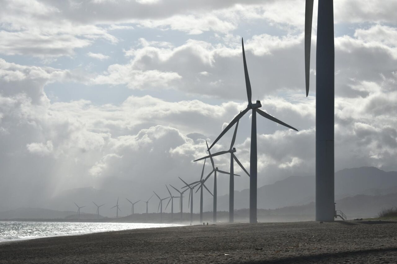 Loppu illuusiolle – EDF:n raportti paljastaa tuuli- ja aurinkoenergian riskit